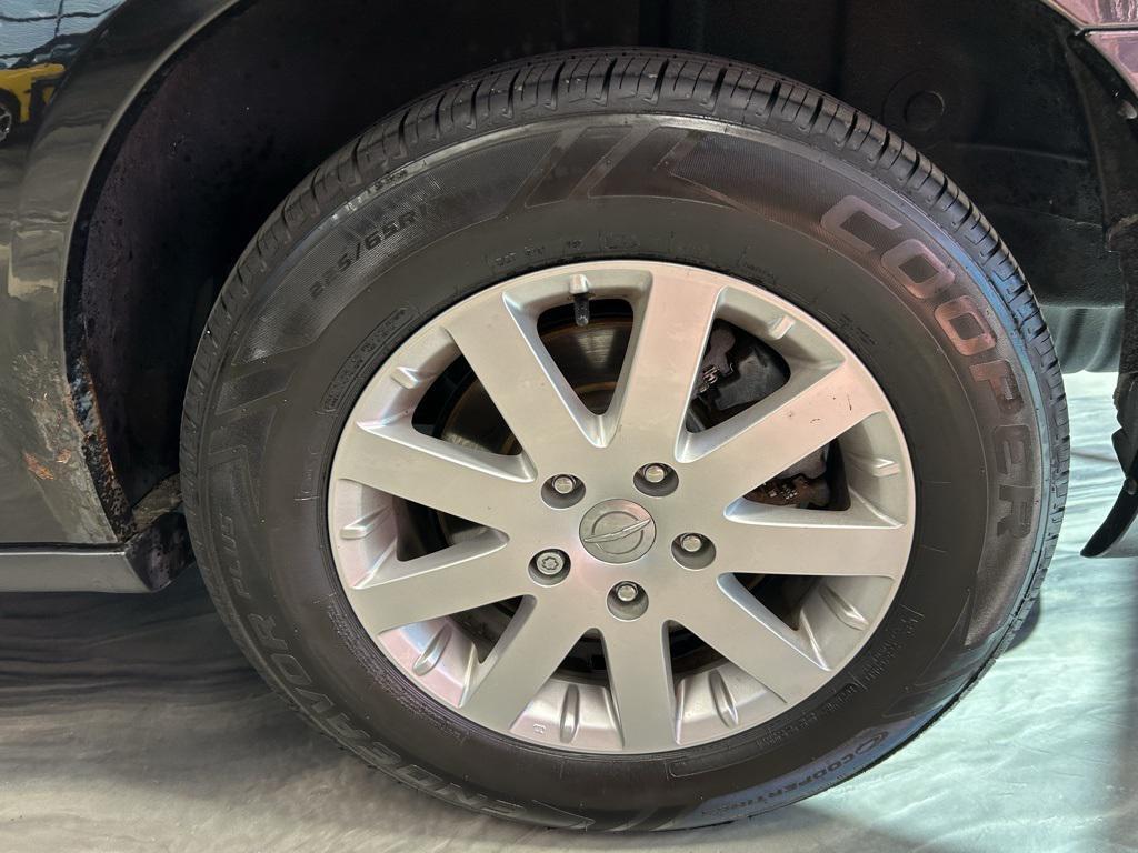 used 2015 Chrysler Town & Country car, priced at $7,200