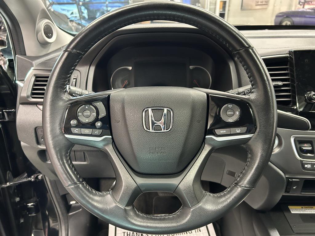used 2022 Honda Pilot car, priced at $32,995