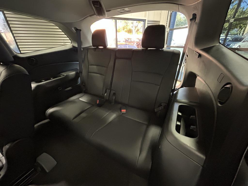 used 2022 Honda Pilot car, priced at $32,995