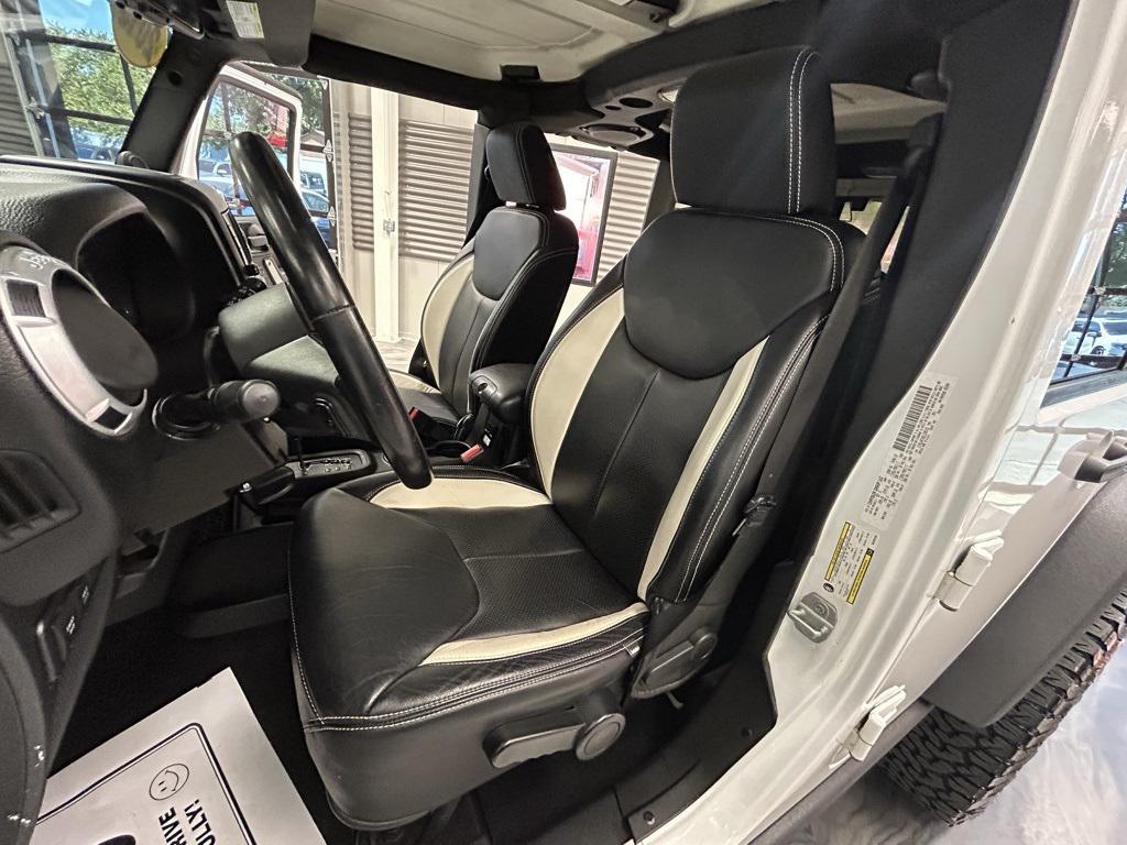 used 2013 Jeep Wrangler Unlimited car, priced at $21,495
