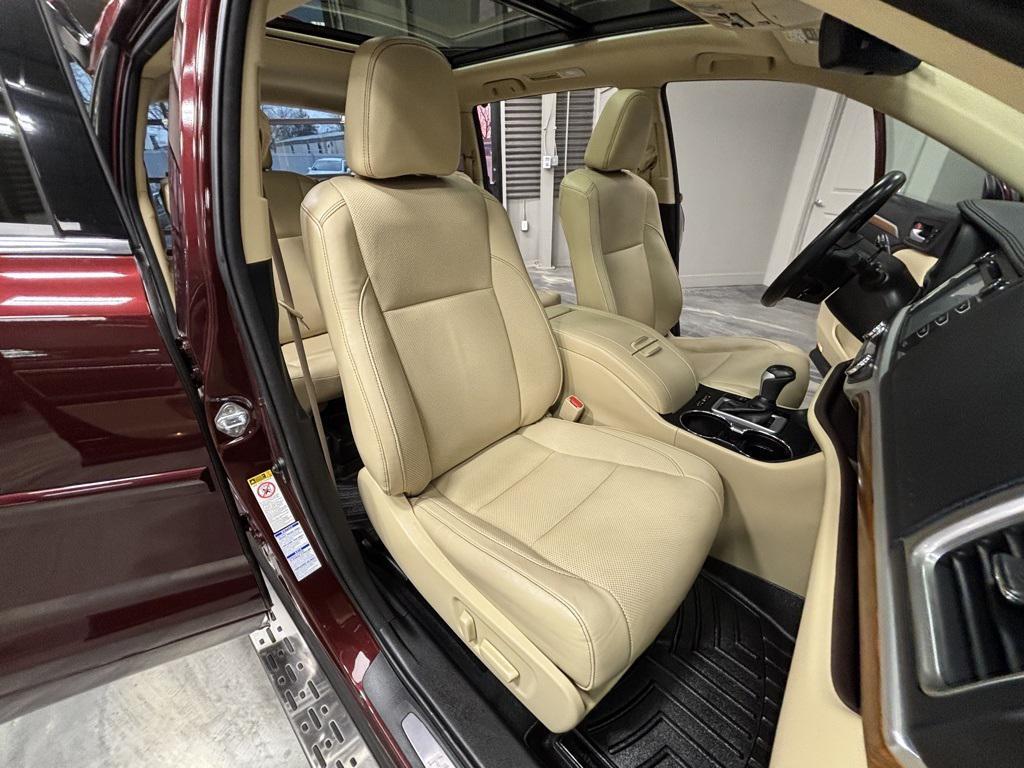 used 2018 Toyota Highlander Hybrid car, priced at $22,695