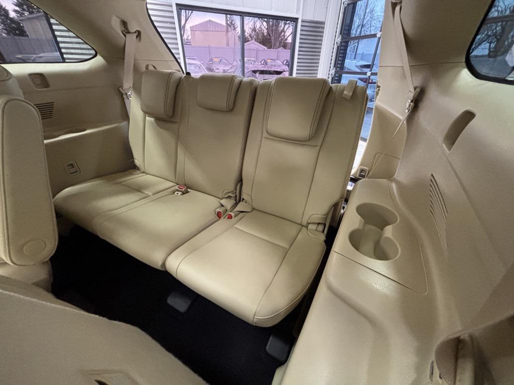 used 2018 Toyota Highlander Hybrid car, priced at $22,695