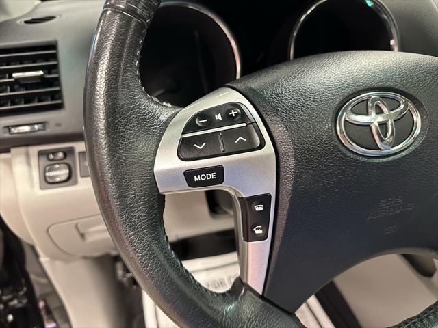 used 2012 Toyota Highlander car, priced at $15,295