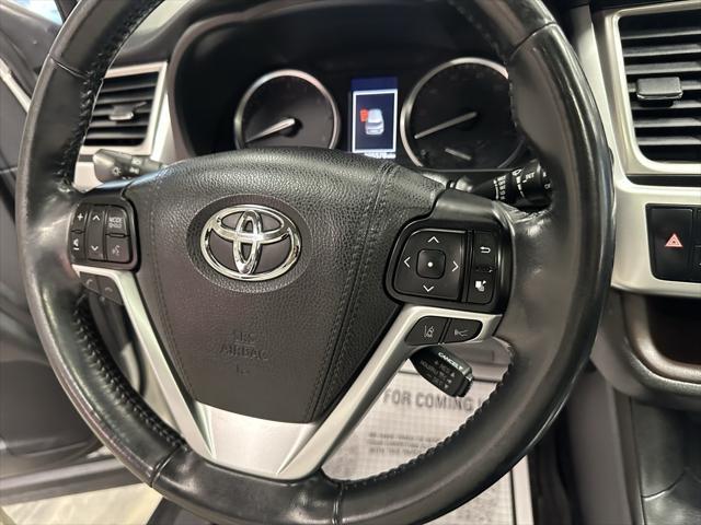 used 2018 Toyota Highlander car, priced at $22,495