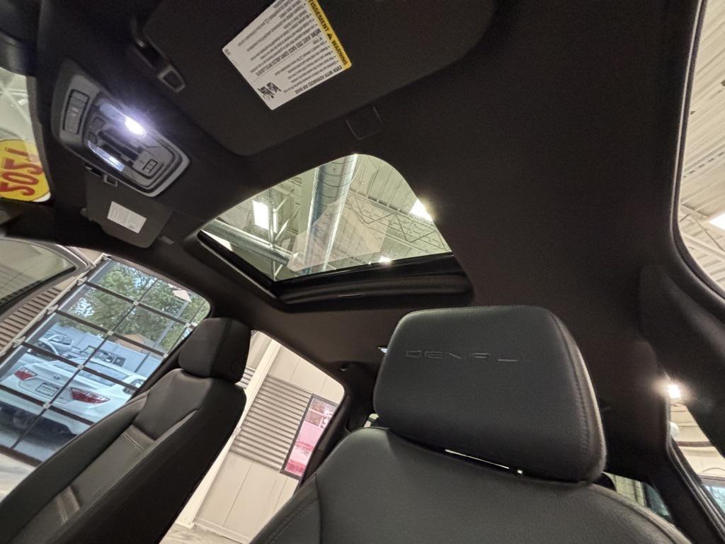 used 2021 GMC Sierra 1500 car, priced at $43,495