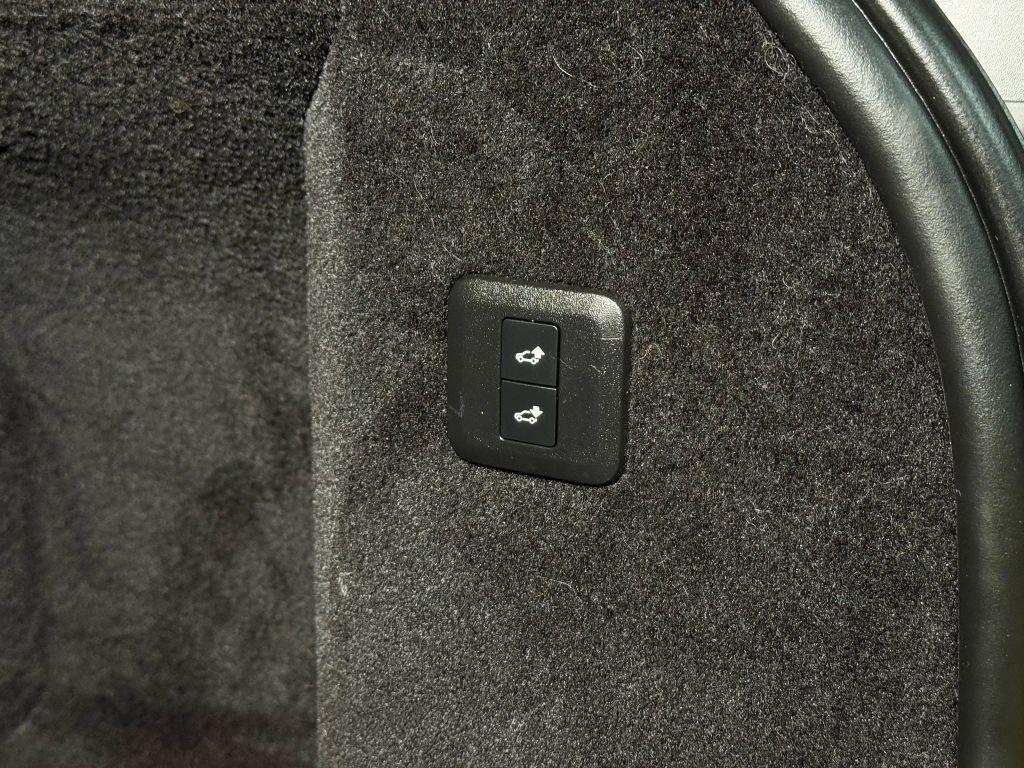 used 2018 Land Rover Range Rover Sport car, priced at $22,997