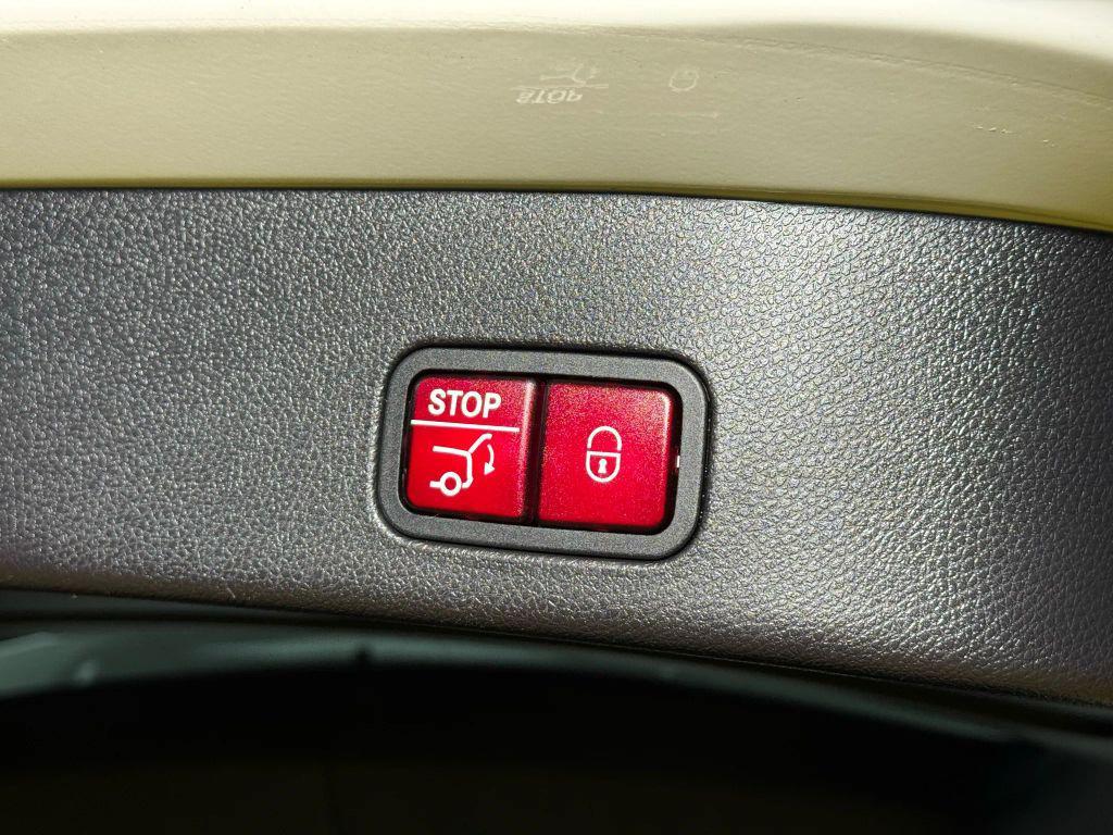 used 2015 Mercedes-Benz GL-Class car, priced at $20,900