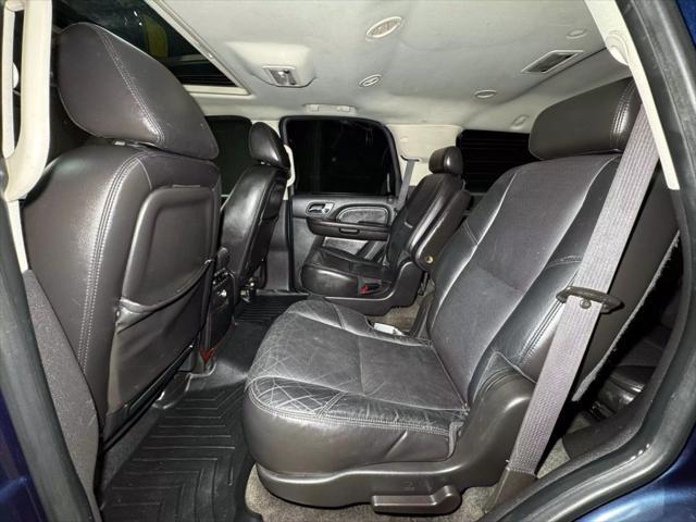 used 2008 Cadillac Escalade car, priced at $12,500