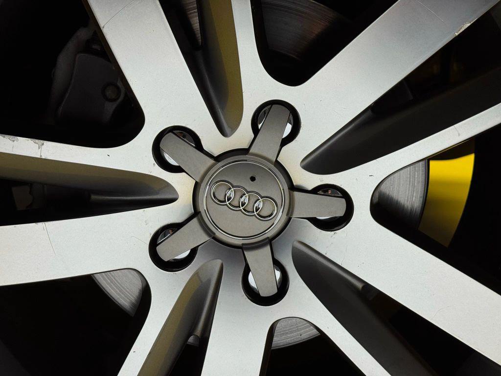 used 2014 Audi Q7 car, priced at $13,900