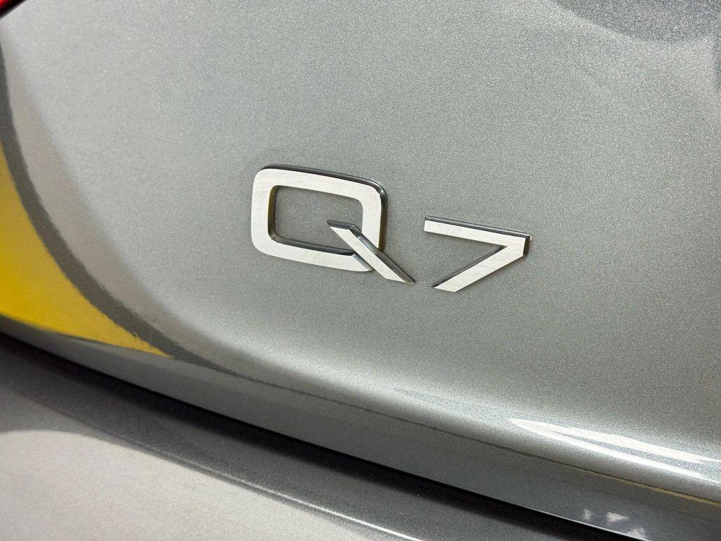 used 2014 Audi Q7 car, priced at $13,900