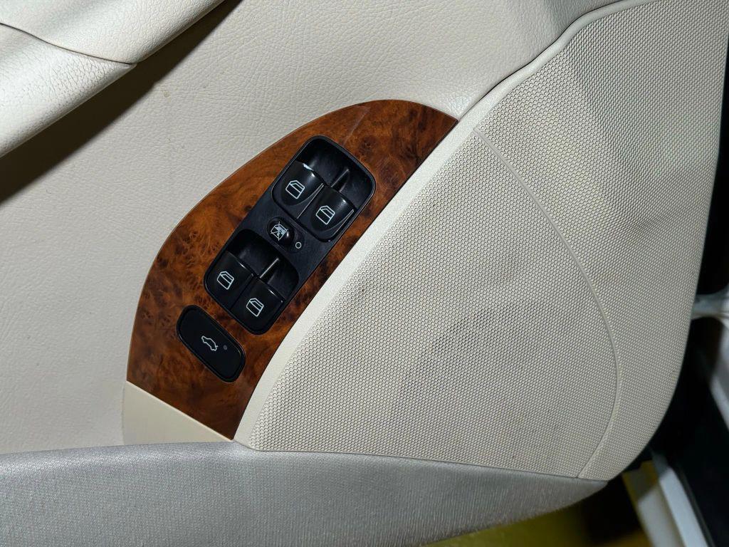 used 2007 Mercedes-Benz CLK-Class car, priced at $7,200