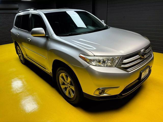 used 2012 Toyota Highlander car, priced at $12,222