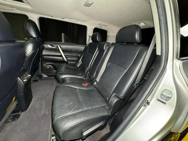 used 2012 Toyota Highlander car, priced at $12,222