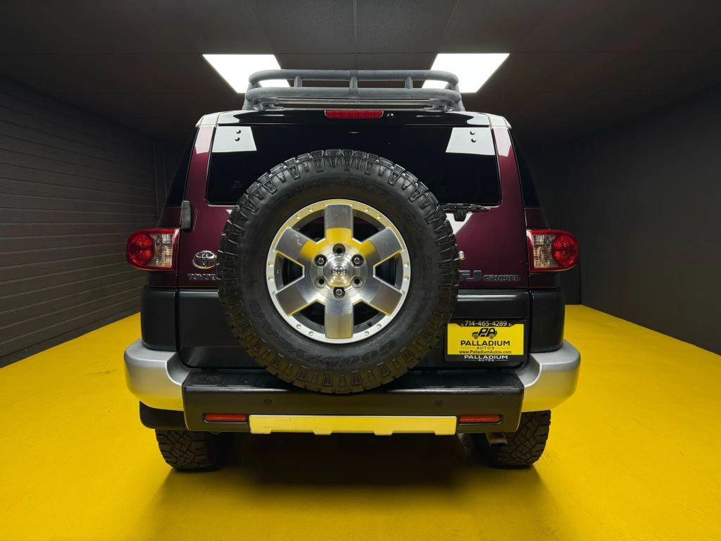 used 2007 Toyota FJ Cruiser car, priced at $17,997