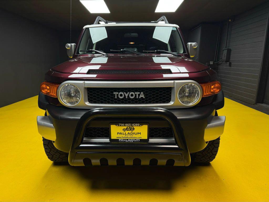 used 2007 Toyota FJ Cruiser car, priced at $17,997
