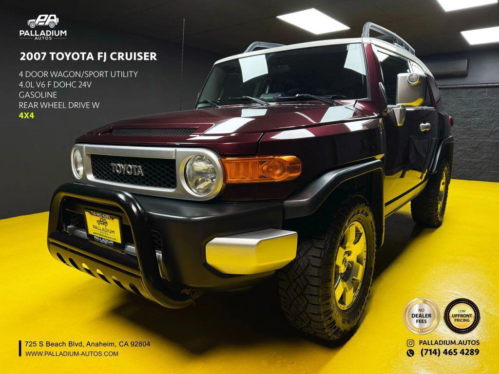 used 2007 Toyota FJ Cruiser car, priced at $17,997