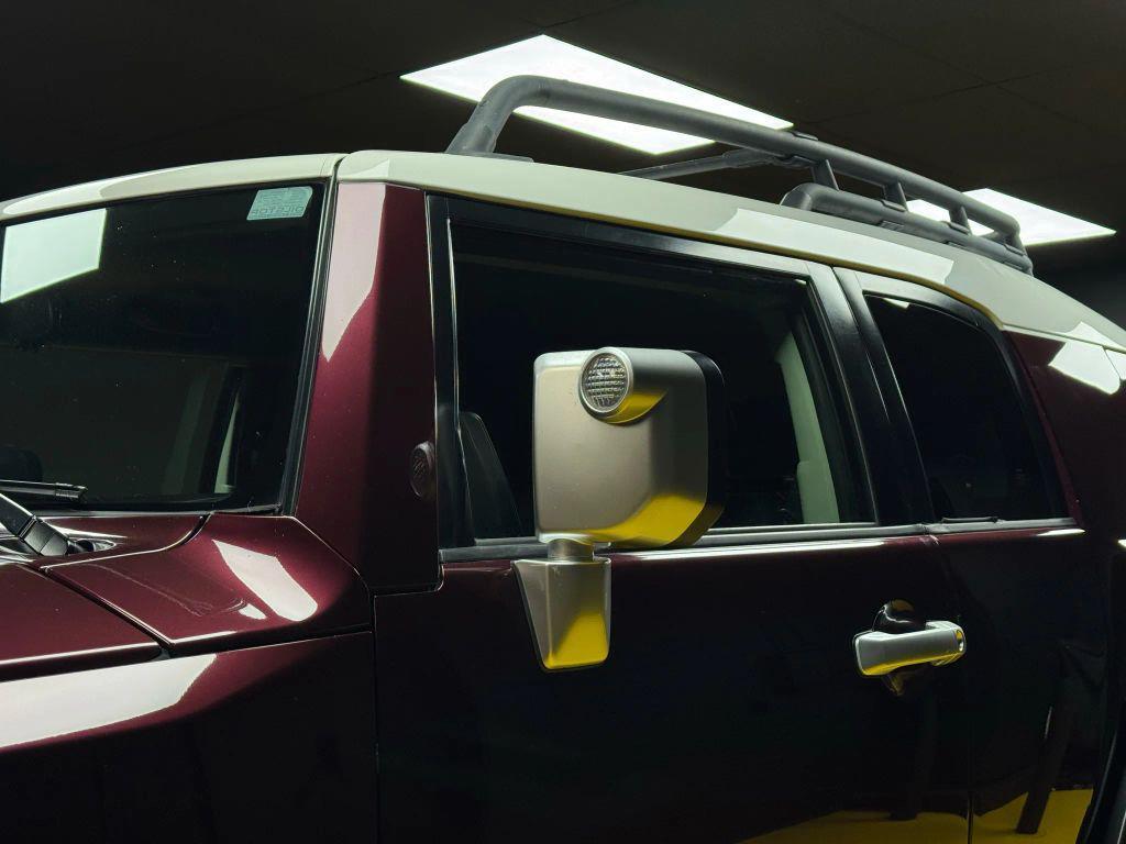 used 2007 Toyota FJ Cruiser car, priced at $17,997