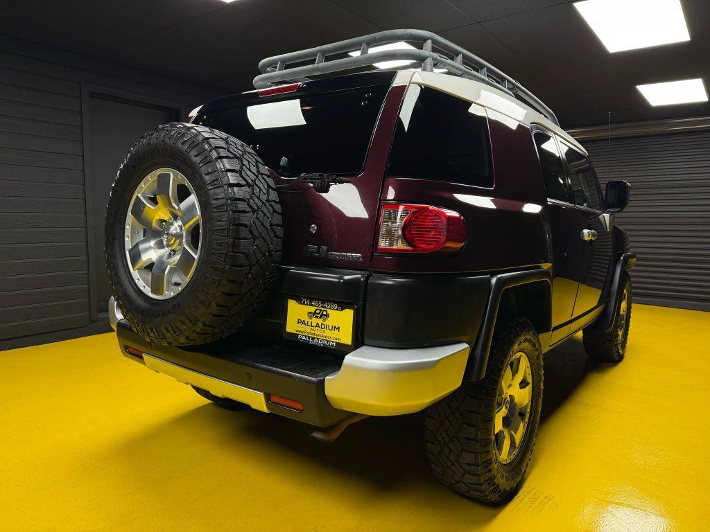 used 2007 Toyota FJ Cruiser car, priced at $17,997