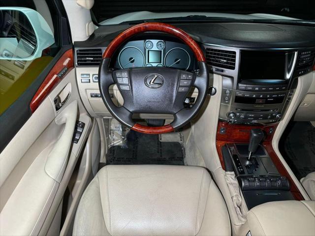 used 2009 Lexus LX 570 car, priced at $22,500