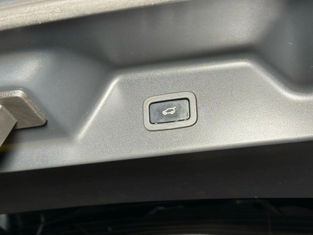 used 2016 Land Rover Range Rover car, priced at $19,997