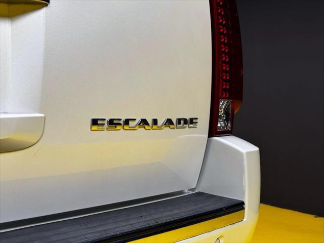 used 2011 Cadillac Escalade car, priced at $13,300