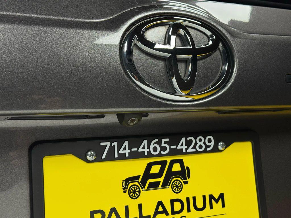 used 2018 Toyota Highlander car, priced at $19,997