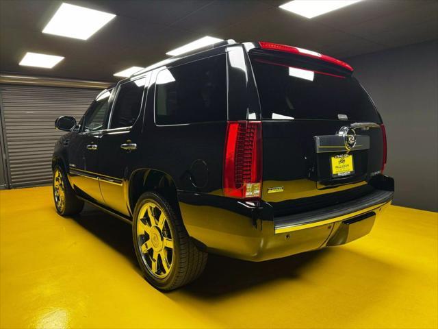 used 2010 Cadillac Escalade car, priced at $17,500