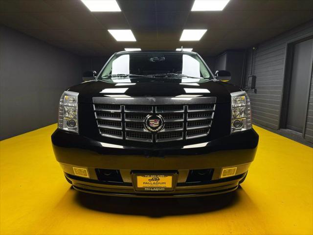 used 2010 Cadillac Escalade car, priced at $17,500