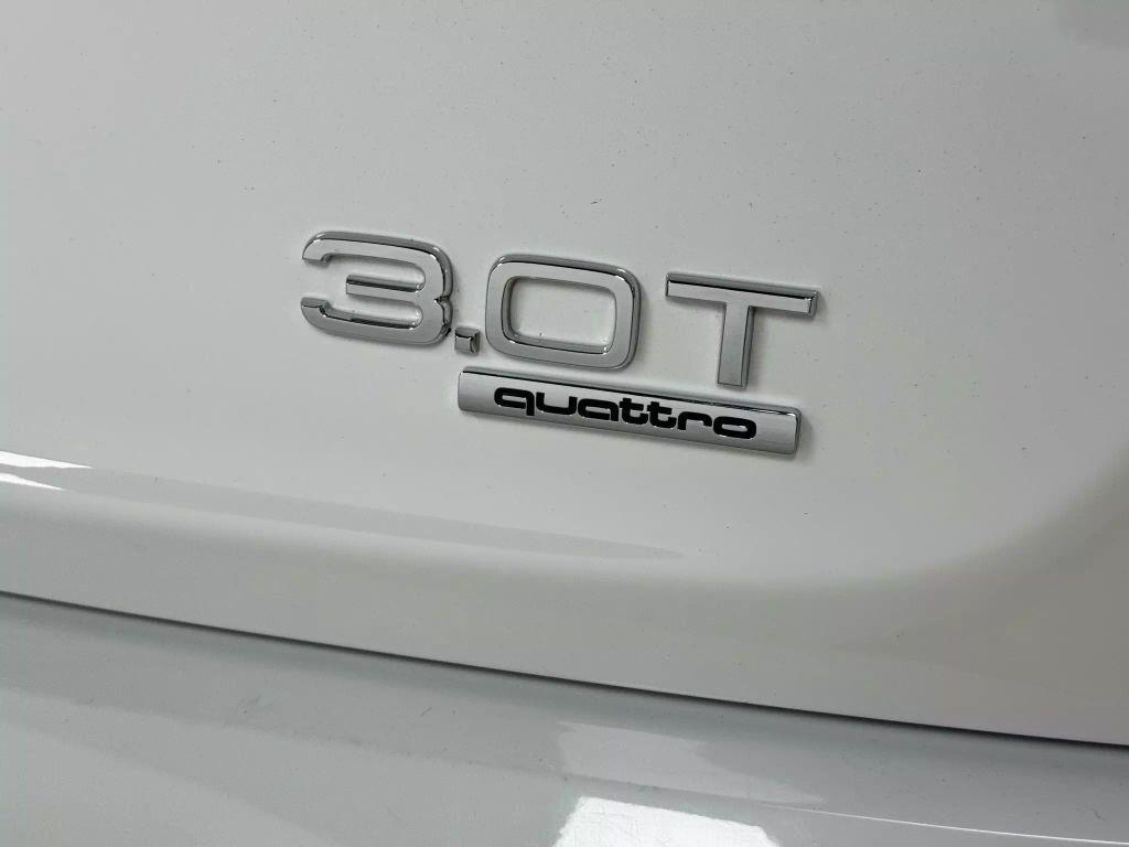 used 2014 Audi Q7 car, priced at $13,500
