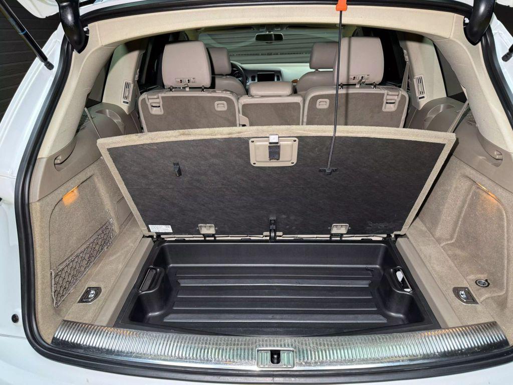 used 2014 Audi Q7 car, priced at $13,500