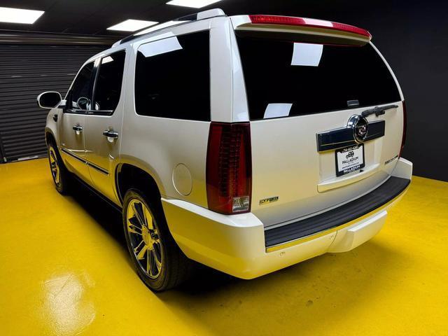 used 2010 Cadillac Escalade car, priced at $13,800