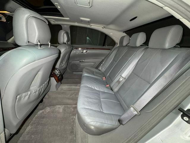 used 2007 Mercedes-Benz S-Class car, priced at $9,500