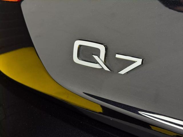 used 2014 Audi Q7 car, priced at $12,500