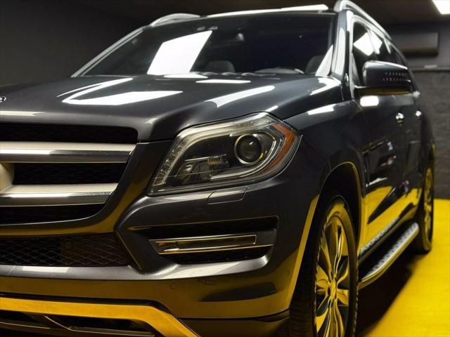 used 2015 Mercedes-Benz GL-Class car, priced at $15,500