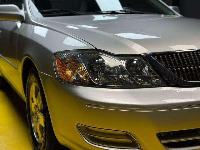 used 2002 Toyota Avalon car, priced at $7,500