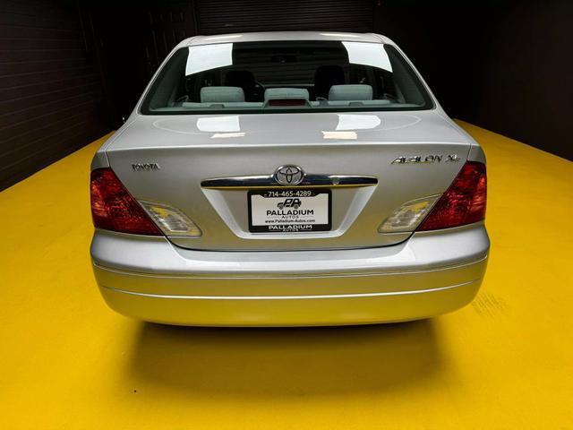 used 2002 Toyota Avalon car, priced at $7,500