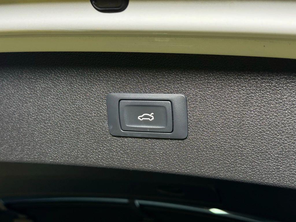 used 2014 Audi A7 car, priced at $18,500