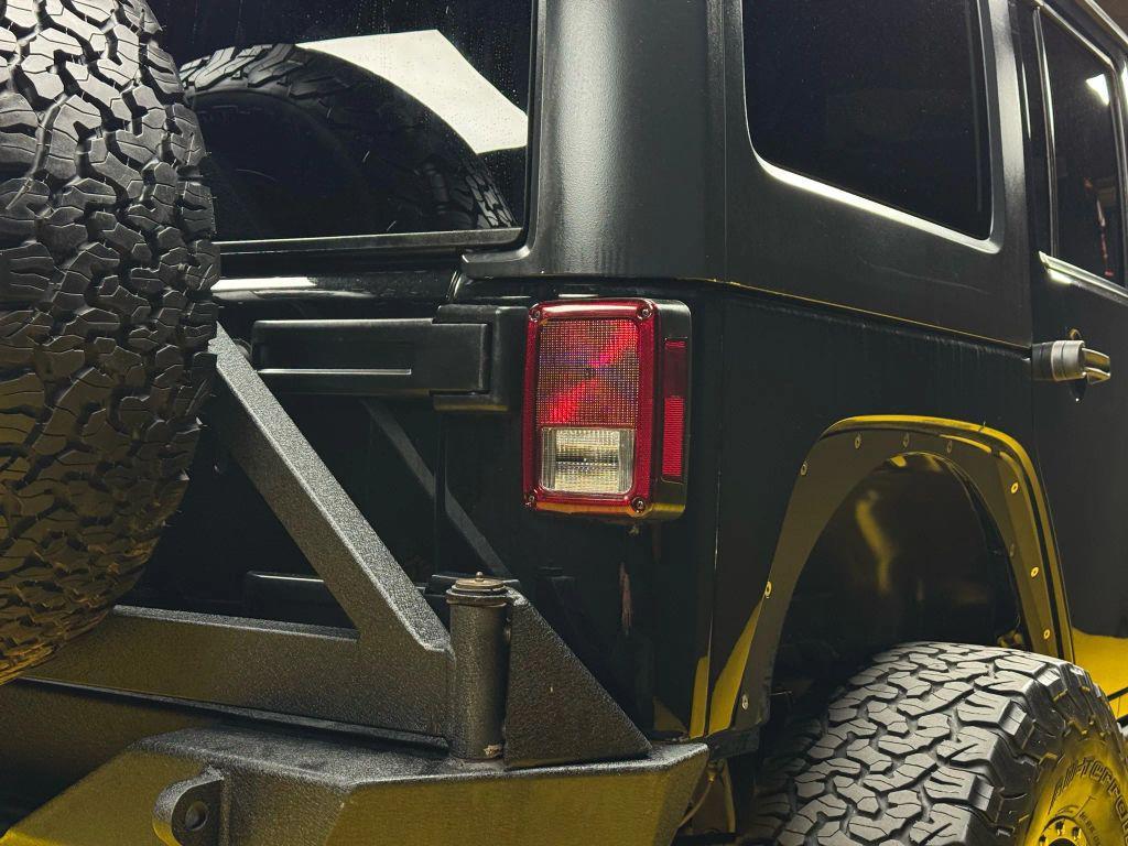 used 2015 Jeep Wrangler Unlimited car, priced at $21,999