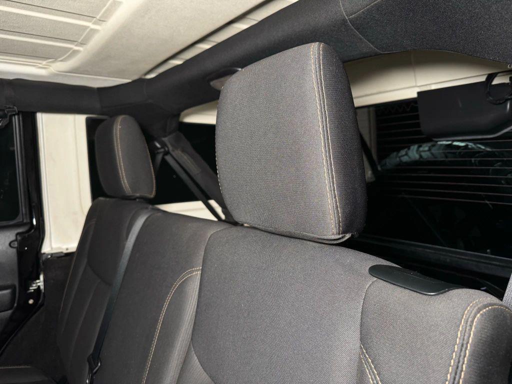 used 2015 Jeep Wrangler Unlimited car, priced at $21,999