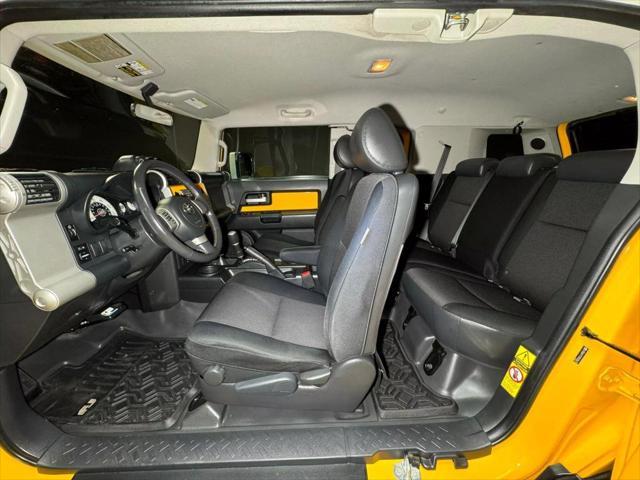 used 2007 Toyota FJ Cruiser car, priced at $20,500