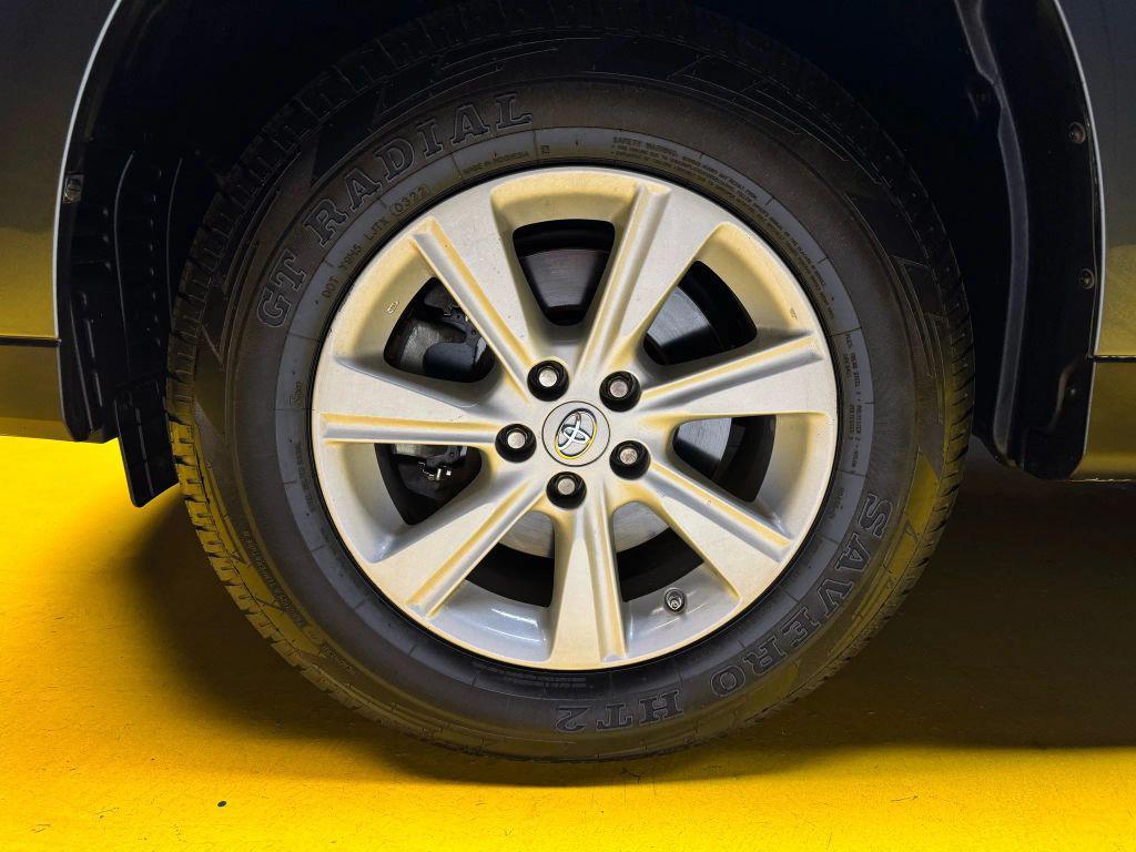 used 2013 Toyota Highlander car, priced at $13,333