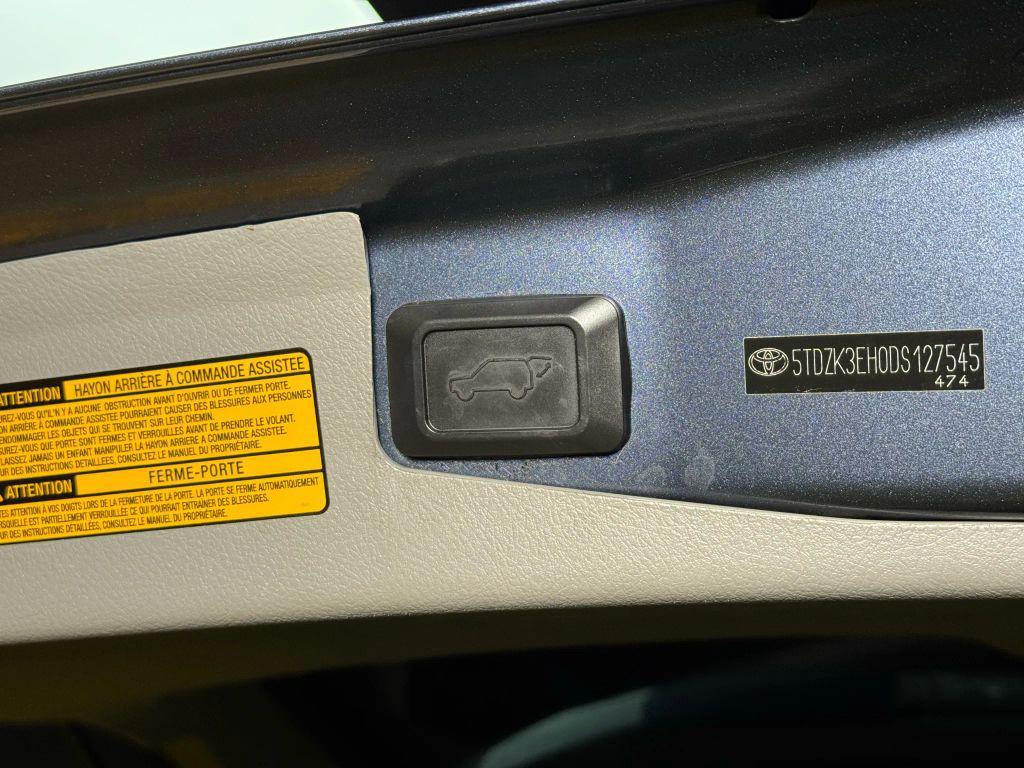 used 2013 Toyota Highlander car, priced at $13,333