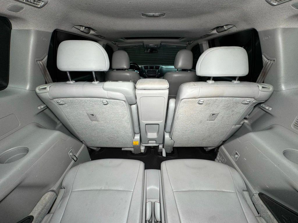 used 2013 Toyota Highlander car, priced at $13,333