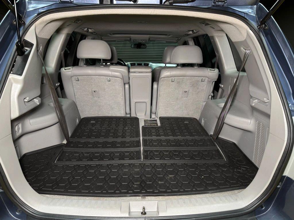 used 2013 Toyota Highlander car, priced at $13,333