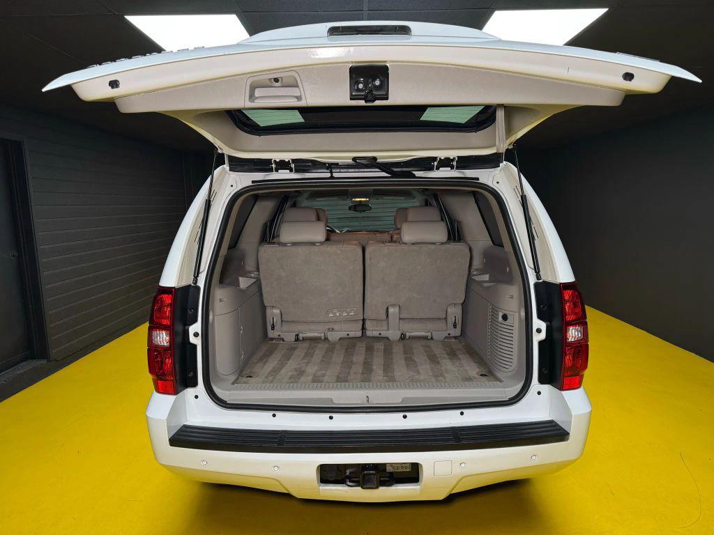 used 2012 Chevrolet Suburban car, priced at $12,500