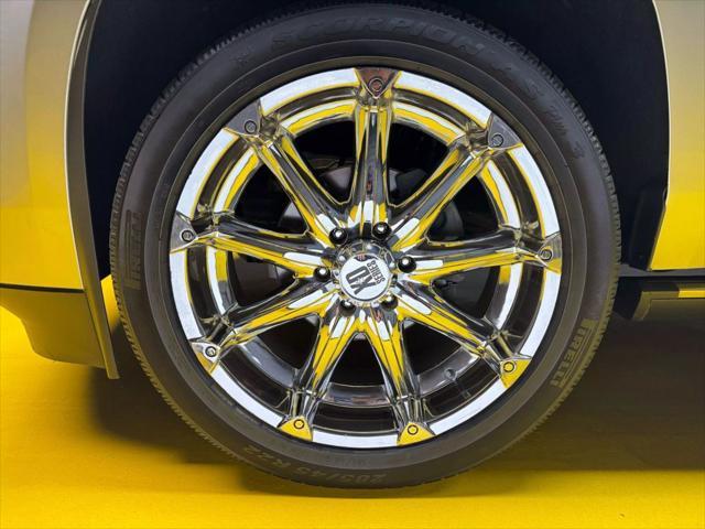 used 2015 Cadillac Escalade ESV car, priced at $18,997