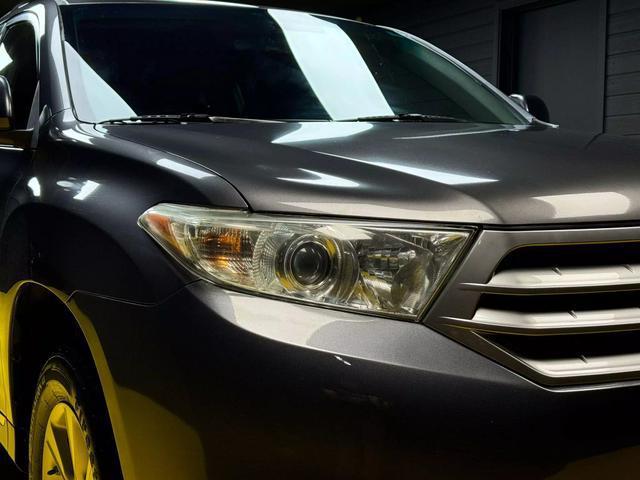 used 2012 Toyota Highlander car, priced at $11,111