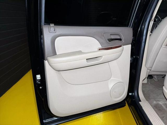 used 2014 Chevrolet Suburban car, priced at $12,999