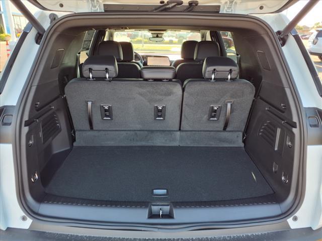 new 2026 Chevrolet Traverse car, priced at $44,960