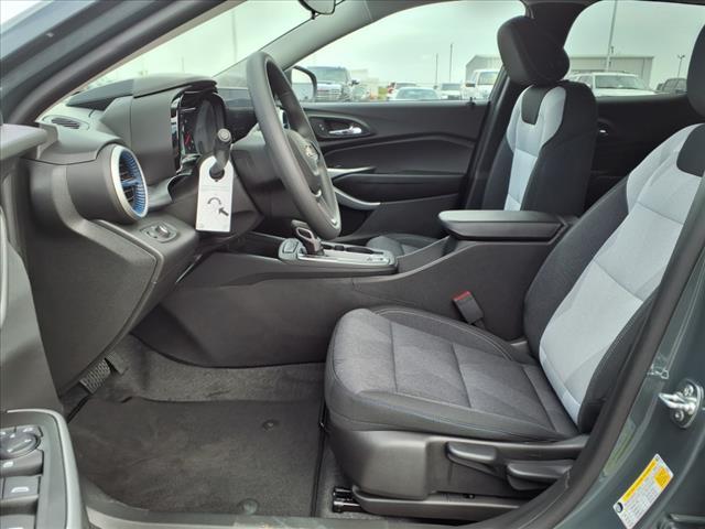 new 2025 Chevrolet Trax car, priced at $23,325